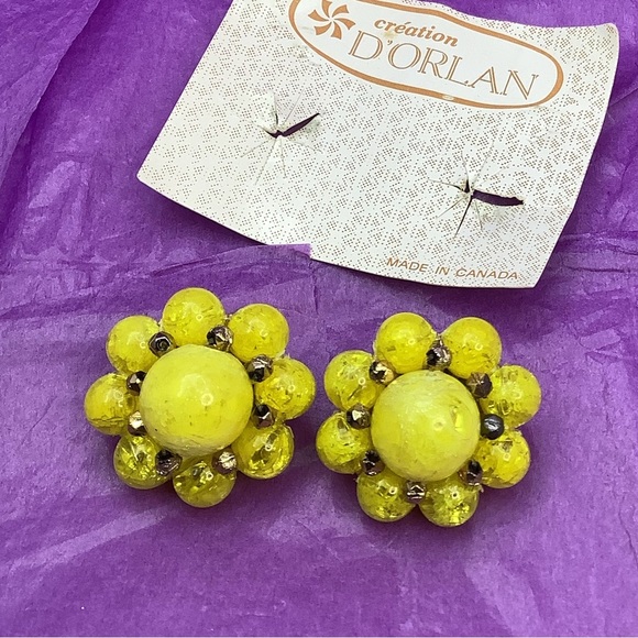 🎄🎄Créations D’Orlan Yellow Cluster Clip-On Earrings - Picture 6 of 8
